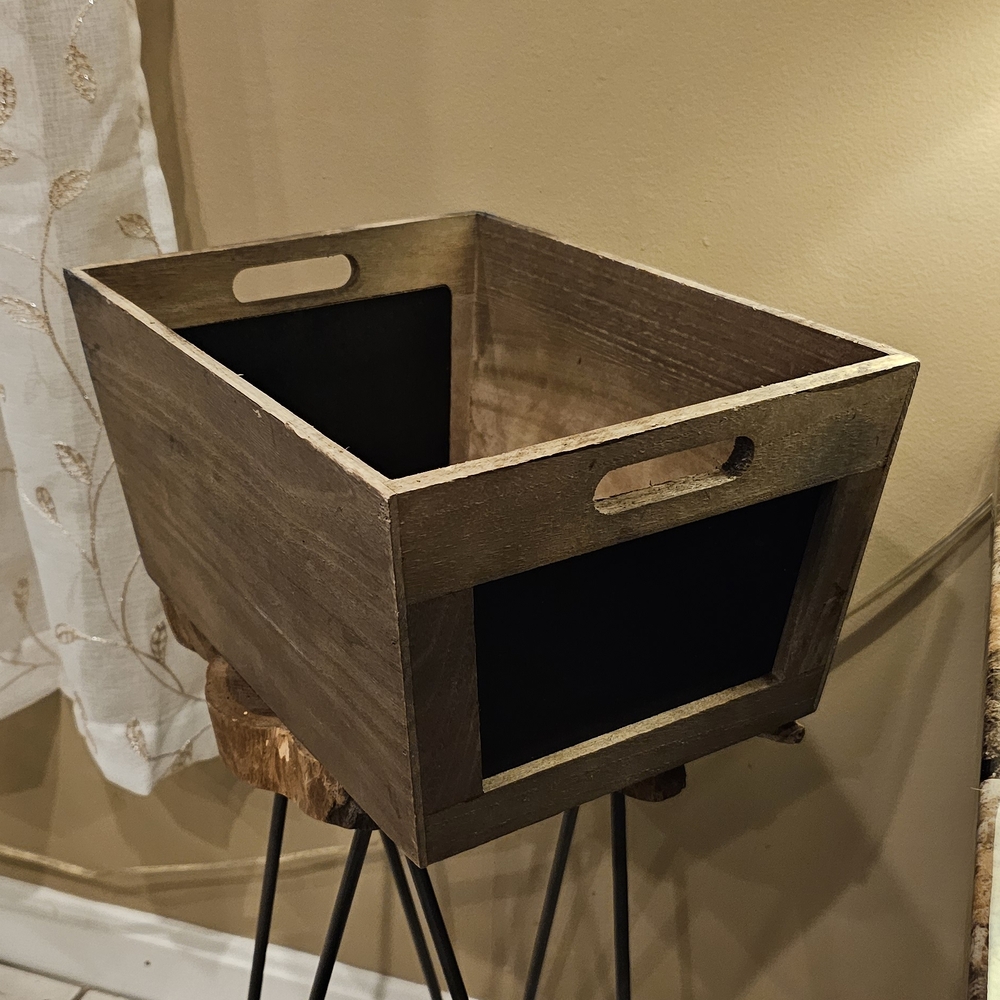Ashland Brown Basket Accent with Modern Design